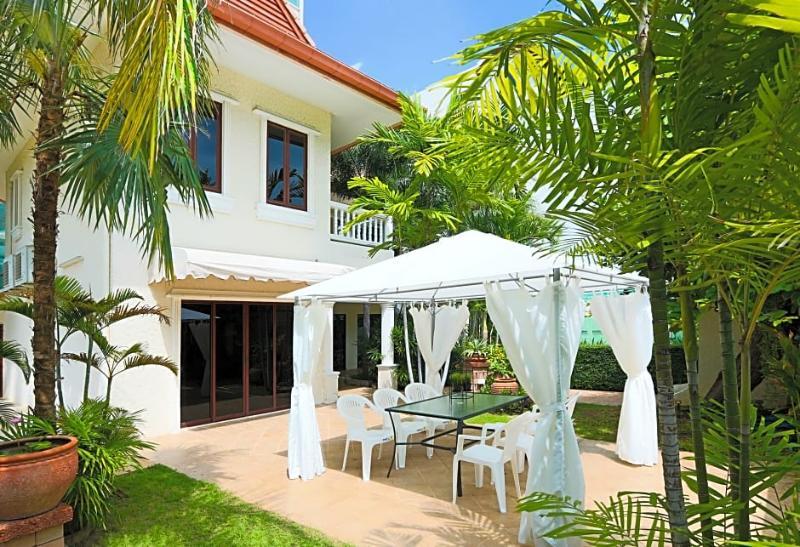 Sweet Villas Pattaya Exterior photo
